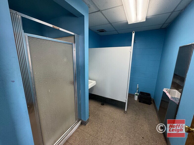 More Photos Of 2445 Wayside Ct, Colorado Springs Warehouse For Sale