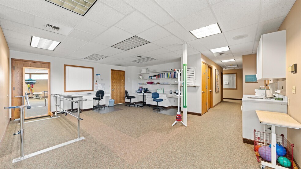 More Photos Of 3807 W Court St, Pasco Office For Sale