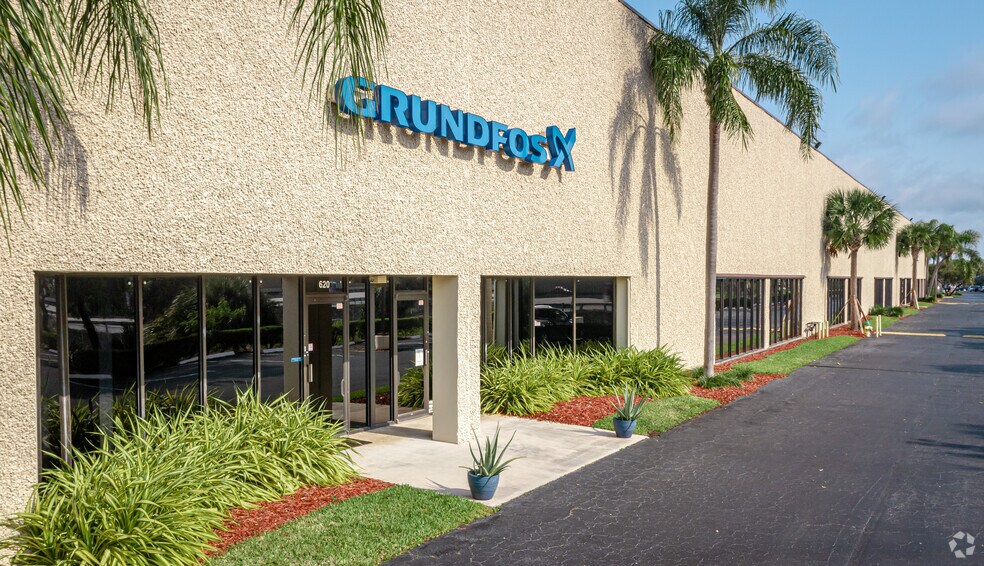 More Photos Of 600-636 SW 12th Ave, Deerfield Beach Manufacturing For Lease