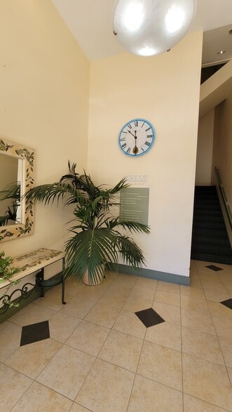 More Photos Of 618 5th St, Santa Rosa Office For Sale