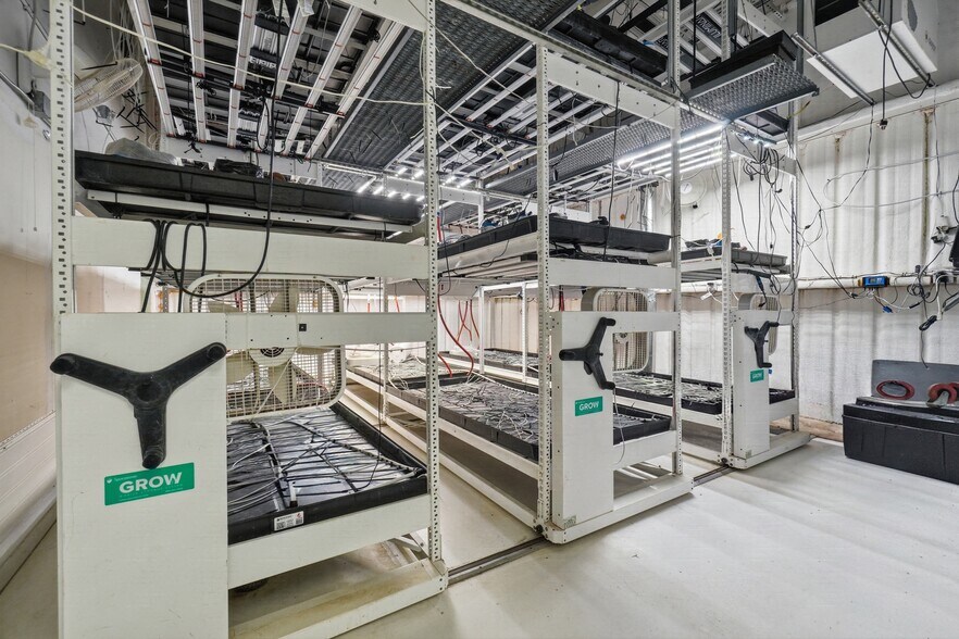 More Photos Of 1203 NW Airport Rd, Cache Industrial For Sale