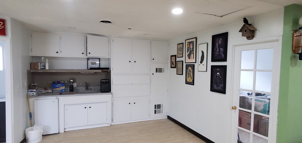 More Photos Of 658 E Main St, San Jacinto Freestanding For Lease