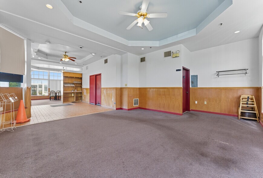 More Photos Of 11 College St, South Hadley General Retail For Lease