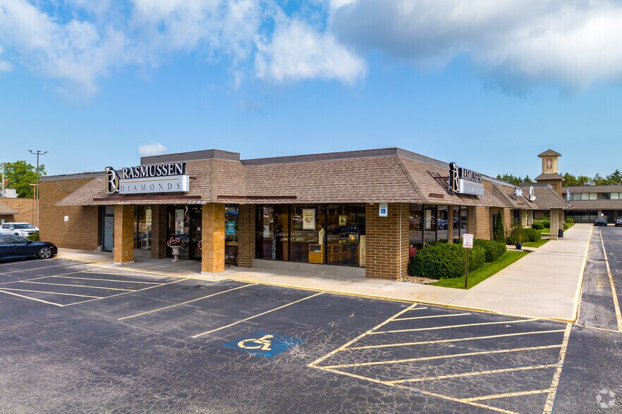 More Photos Of 6220 Washington Ave, Racine Freestanding For Lease