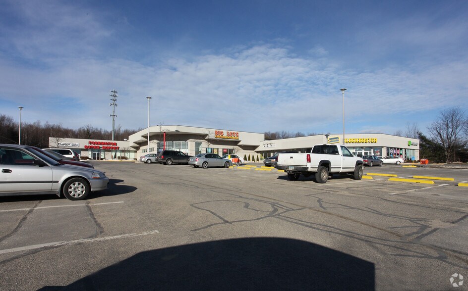 Primary Photo Of 1919-1931 E Main St, Torrington Unknown For Lease