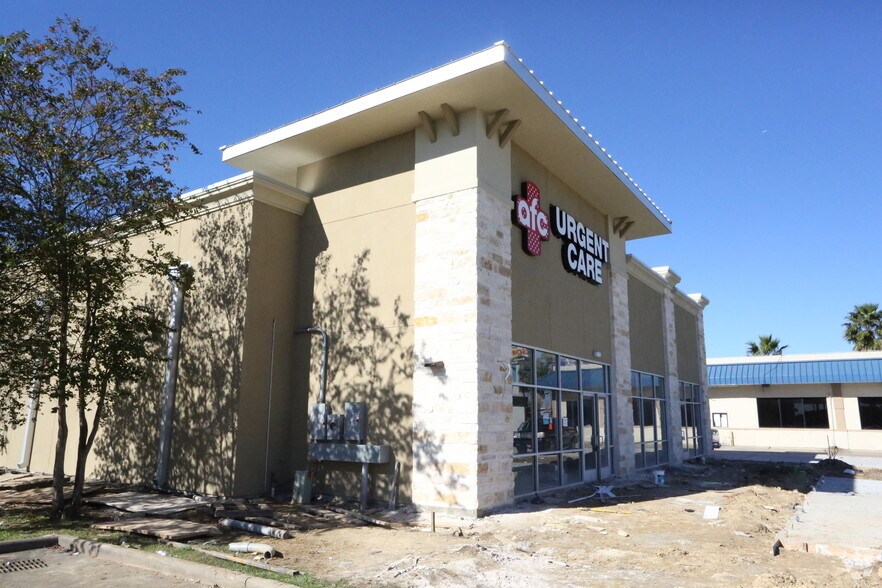 More Photos Of 8831 N Highway 146, Baytown Storefront For Lease