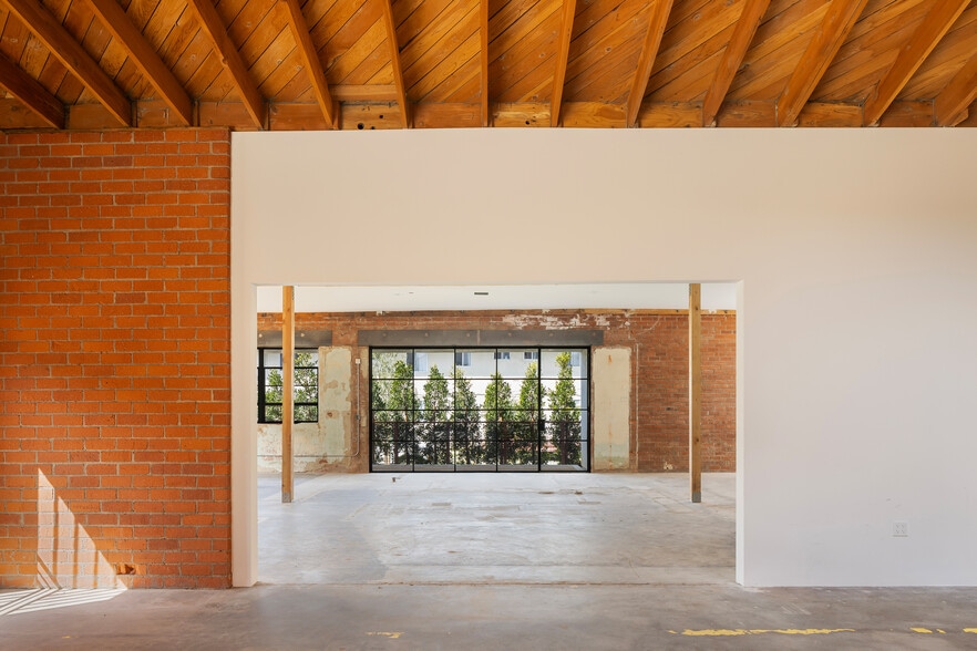 More Photos Of 450 N Market St, Inglewood Warehouse For Lease