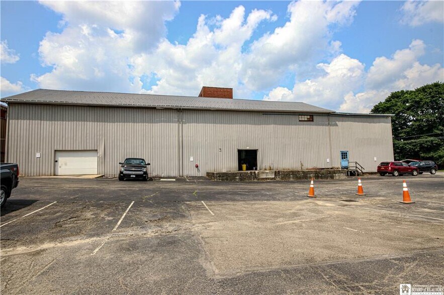 More Photos Of 2636 S Work St, Falconer Manufacturing For Lease