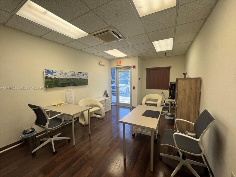 More Photos Of 2061 NW 112th Ave, Miami Light Distribution For Lease
