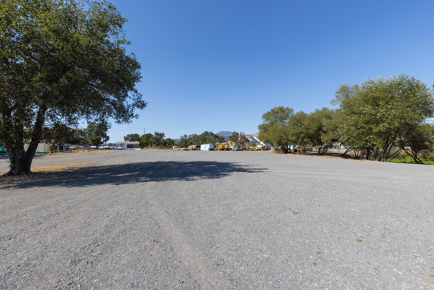 More Photos Of 18184 Geyserville Ave, Geyserville Industrial For Sale
