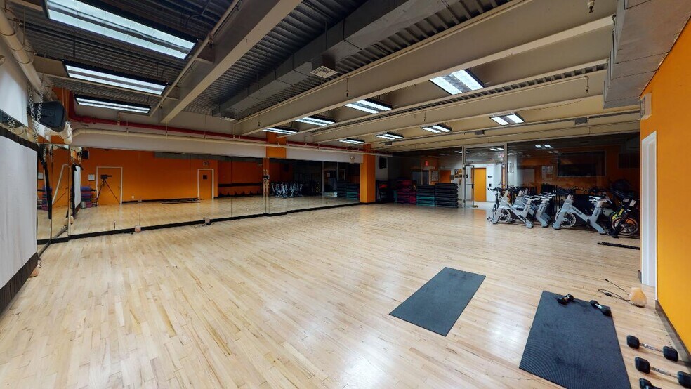More Photos Of 65-75 Woodhaven Blvd, Flushing Storefront Retail Office For Sale