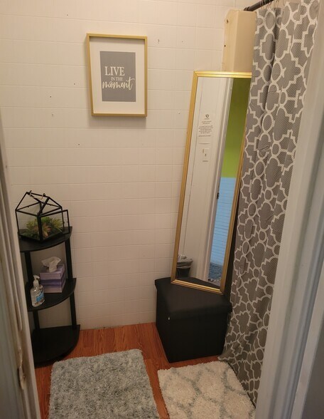 More Photos Of 272 Mackall St, Elkton Office For Sale