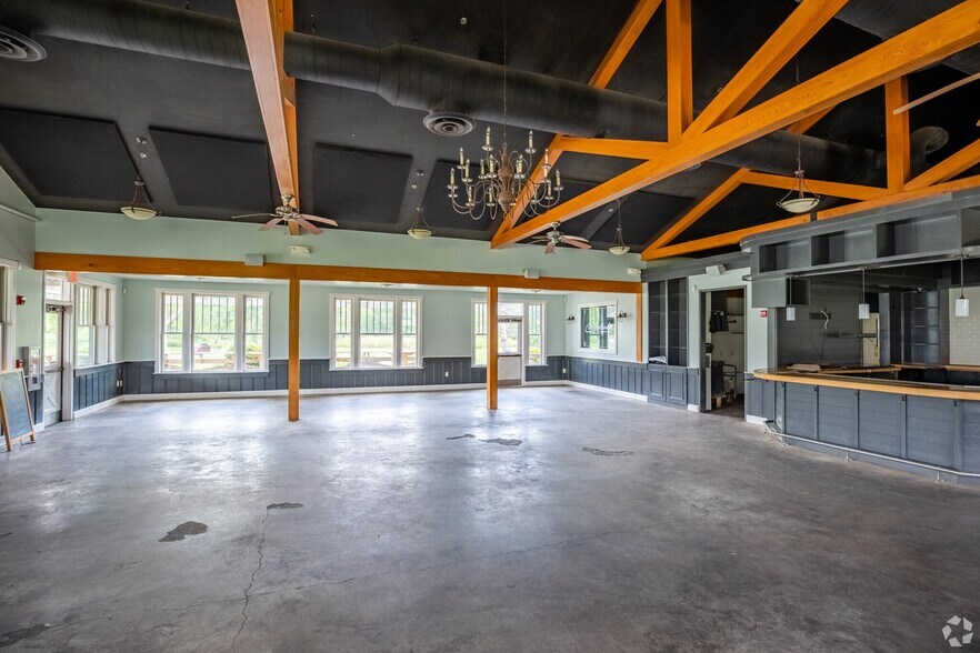 More Photos Of 4225 Whites Creek Pike, Whites Creek Hospitality For Sale