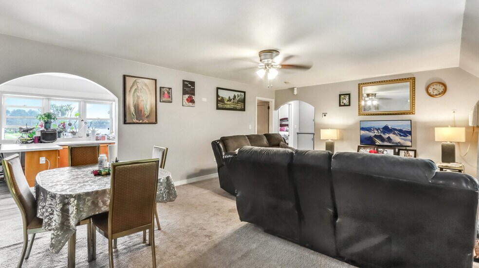 More Photos Of 106 S Harding St, Owen Apartments For Sale