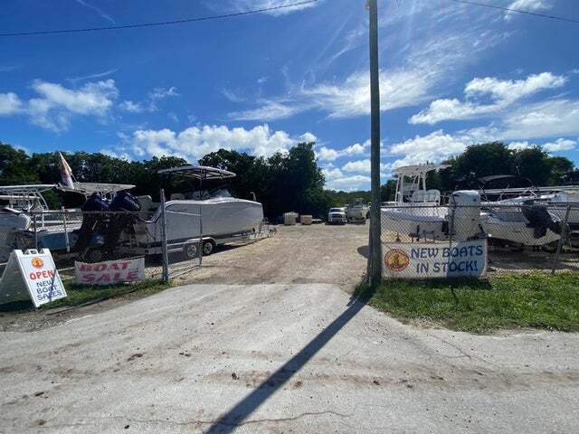 More Photos Of 94381 Overseas Hwy, Tavernier Service For Sale