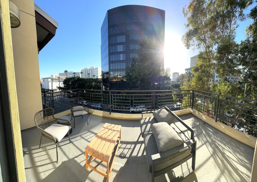 More Photos Of 1149 3rd St, Santa Monica Loft Creative Space For Sale