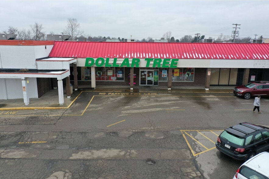 More Photos Of 539 Valley Dr, Oceana Storefront For Lease