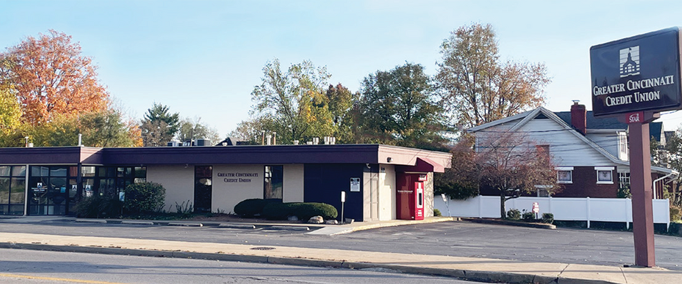 Primary Photo Of 3287 Werk Rd, Cincinnati Bank For Sale