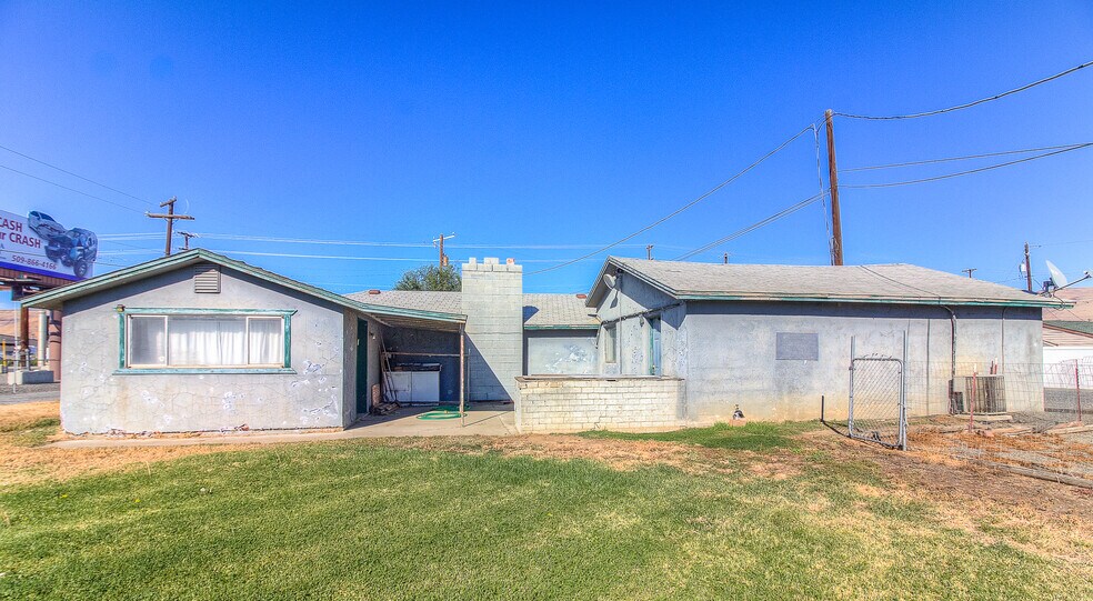 More Photos Of 2310 Terrace Heights Dr, Yakima Flex For Sale