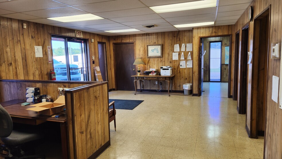 More Photos Of 5300 S Middlebrook Pike, Knoxville Industrial For Sale