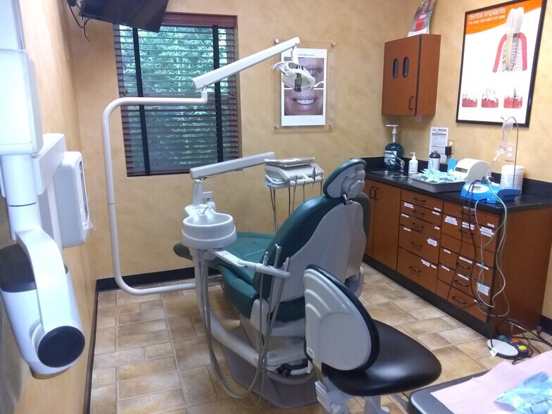 More Photos Of 93 Bridge Plaza Dr, Manalapan Township Healthcare For Lease