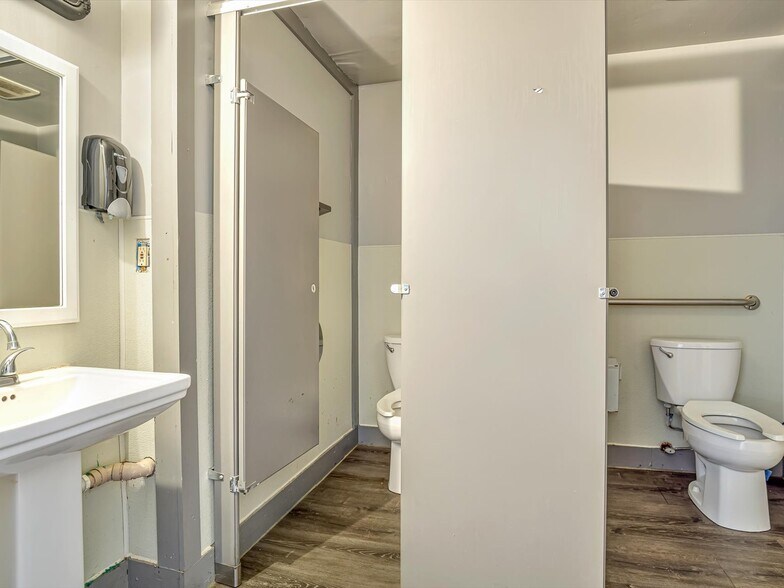 More Photos Of 1818 Sidney St, Saint Louis Specialty For Sale