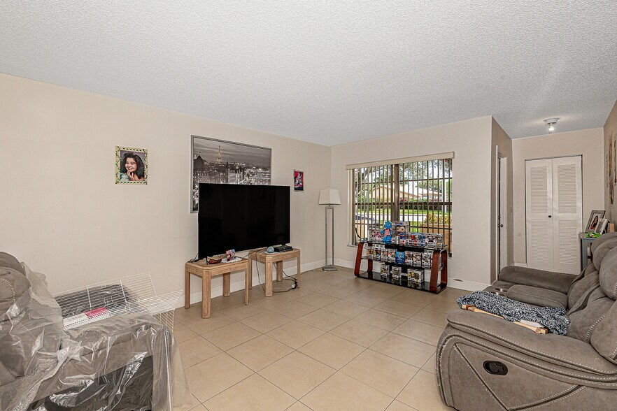 More Photos Of 3960 NW 110th Ave, Coral Springs Multifamily For Sale