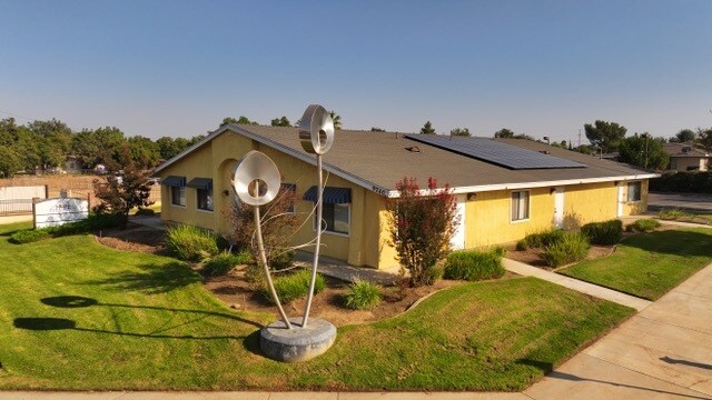 More Photos Of 9240 Limonite Ave, Jurupa Valley Office For Sale
