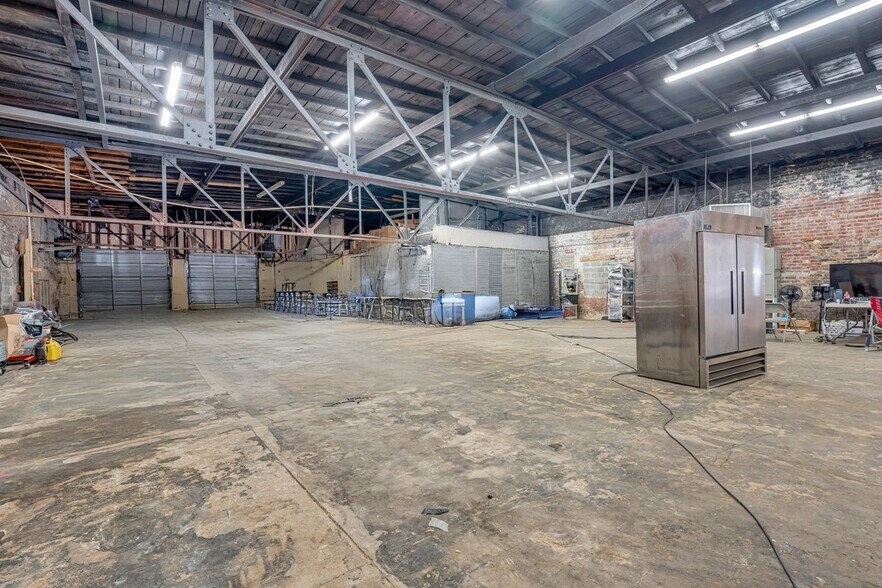 More Photos Of 227 Cedar Ave, South Pittsburg Freestanding For Sale