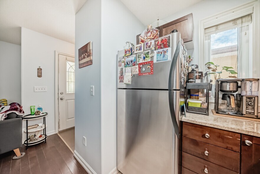 More Photos Of 7714-7716 Bowness Rd NW, Calgary Apartments For Sale