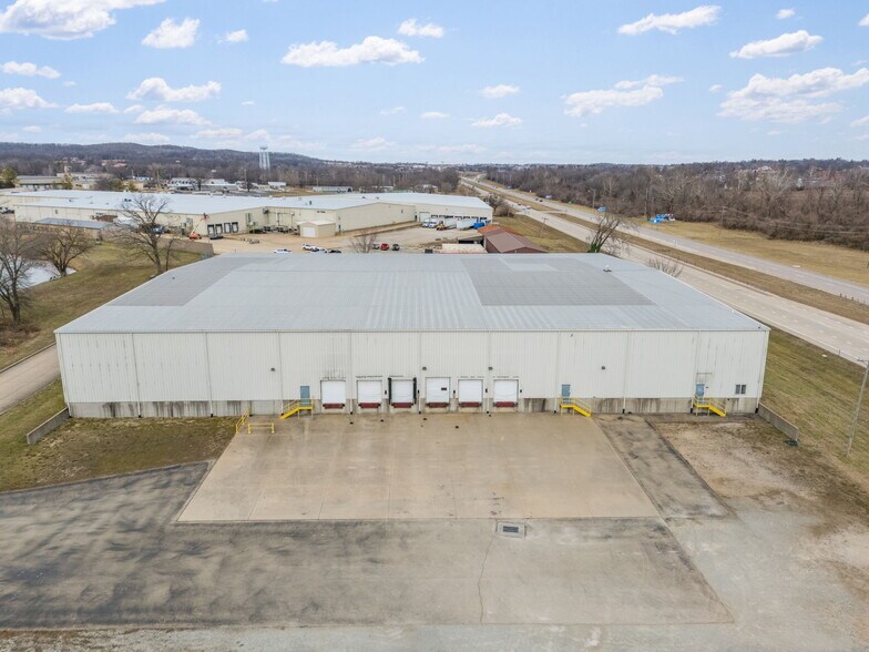 More Photos Of 1500 Dismuke Dr, Farmington Distribution For Sale
