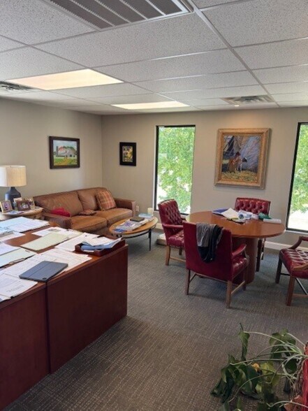 More Photos Of 4335 N Classen Blvd, Oklahoma City Office For Lease