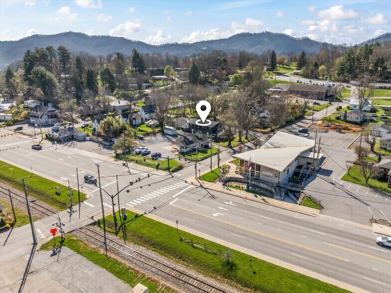 More Photos Of 71 Maple St, Clyde Apartments For Sale