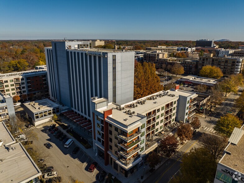 More Photos Of 315 W Ponce de Leon Ave, Decatur Medical For Lease