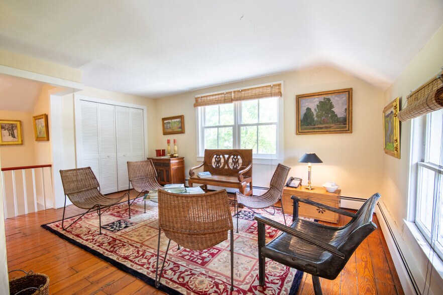 More Photos Of 33 S Harrison St, Easton Office Residential For Sale