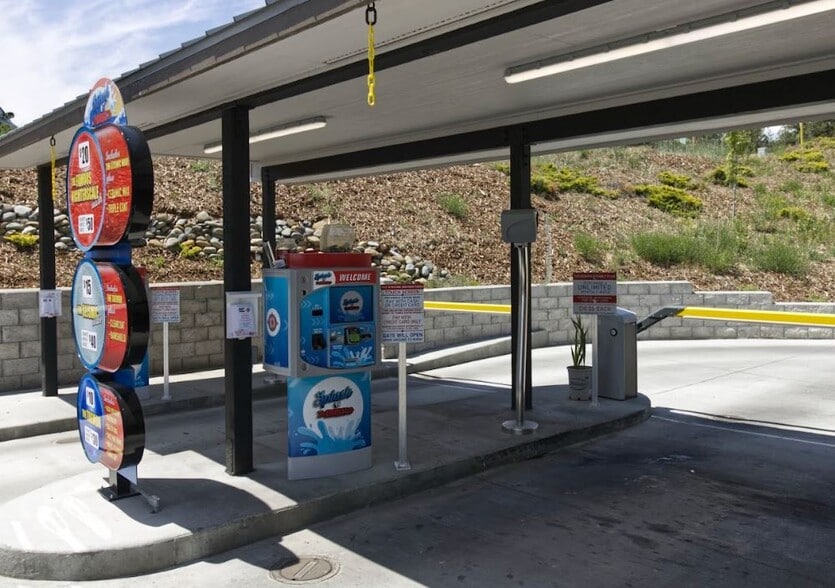 More Photos Of 1902 Fort Jones Rd, Yreka Carwash For Sale