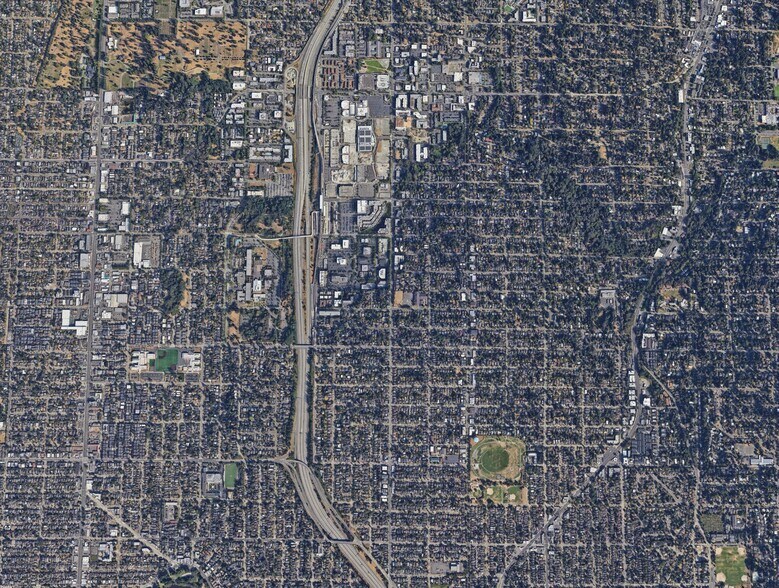 More Photos Of 8001-8007 Lake City Way NE, Seattle Freestanding For Sale