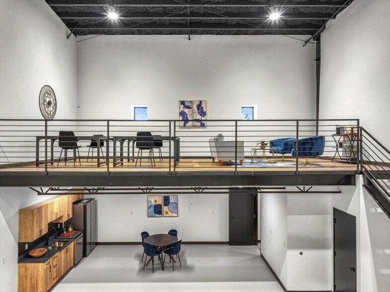 More Photos Of 1229 NW 122nd St, Oklahoma City Light Manufacturing For Sale