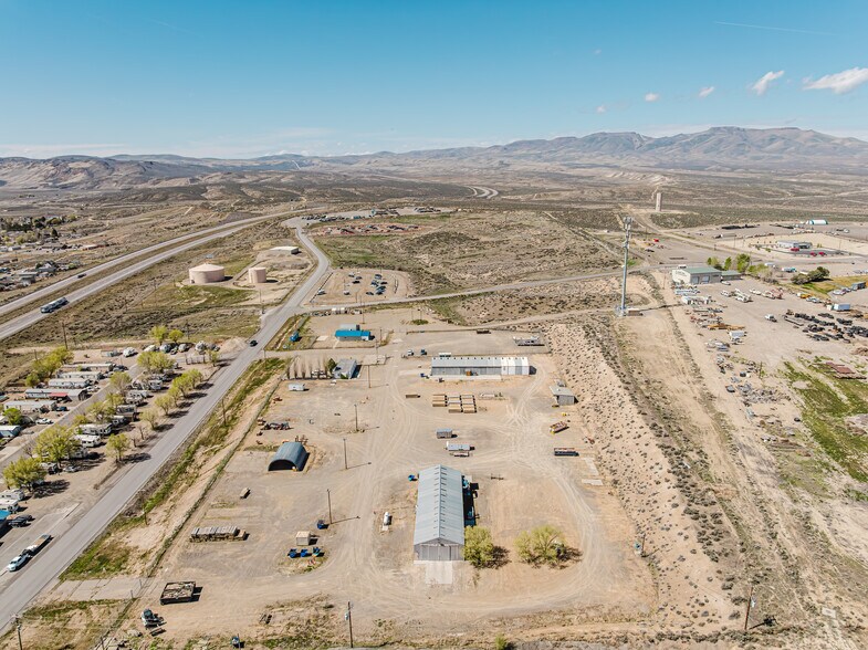 More Photos Of 824 Poplar St, Carlin Industrial For Sale