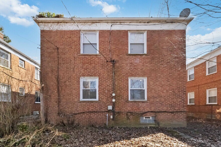 More Photos Of 17809 Harvard Ave, Cleveland Multifamily For Sale