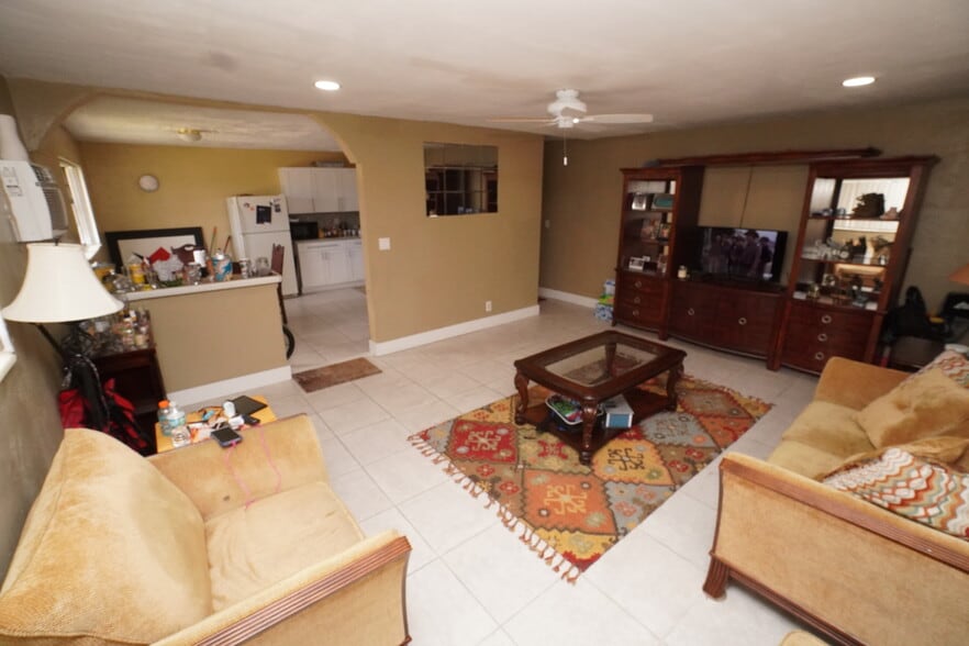 More Photos Of 602-608 NW 1st St, Dania Apartments For Sale