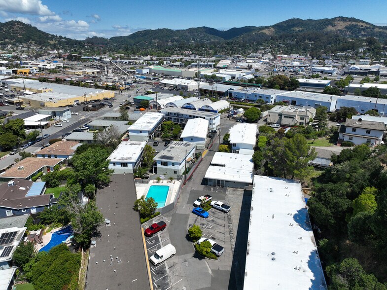 More Photos Of 45 Woodland Ave, San Rafael Apartments For Sale