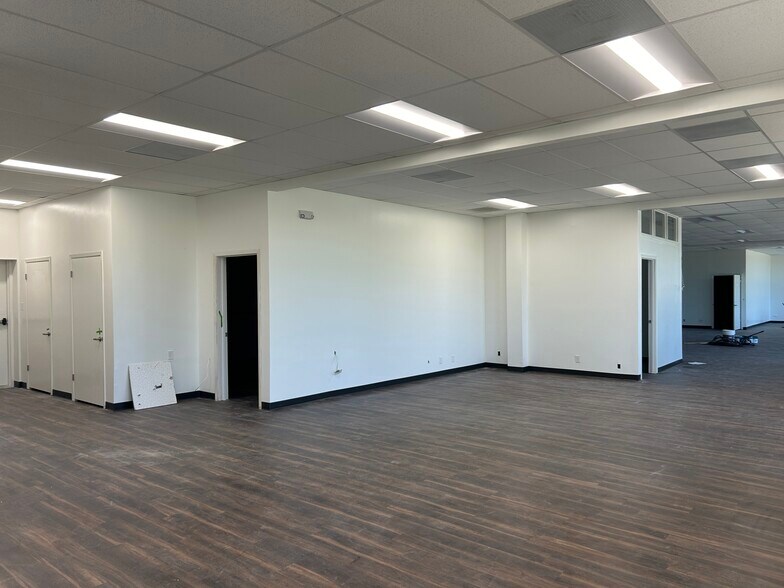 More Photos Of 202 S C M Allen Pkwy, San Marcos Loft Creative Space For Lease