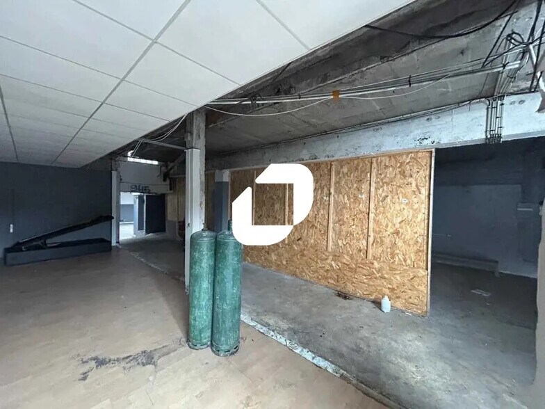 More Photos Of 130 Rue Du Lieutenant Petit Leroy, Chevilly-Larue Office For Lease