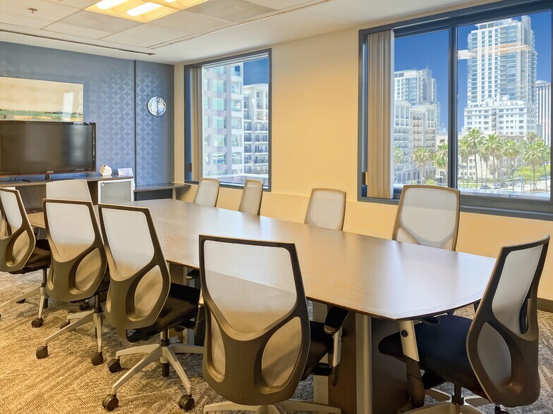 More Photos Of 111 W Ocean Blvd, Long Beach Coworking Space