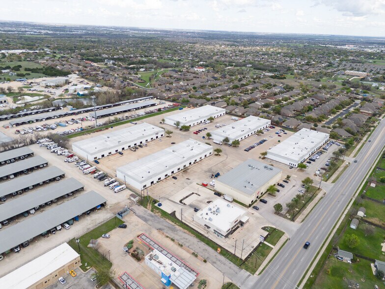 More Photos Of 3912 Gattis School Rd, Round Rock Warehouse For Lease