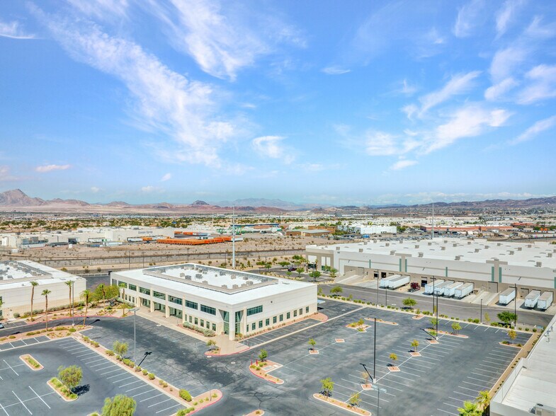 More Photos Of 140 N Stephanie St, Henderson Office For Lease