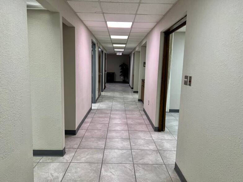 More Photos Of 810 Boardman Canfield Rd, Youngstown Medical For Lease