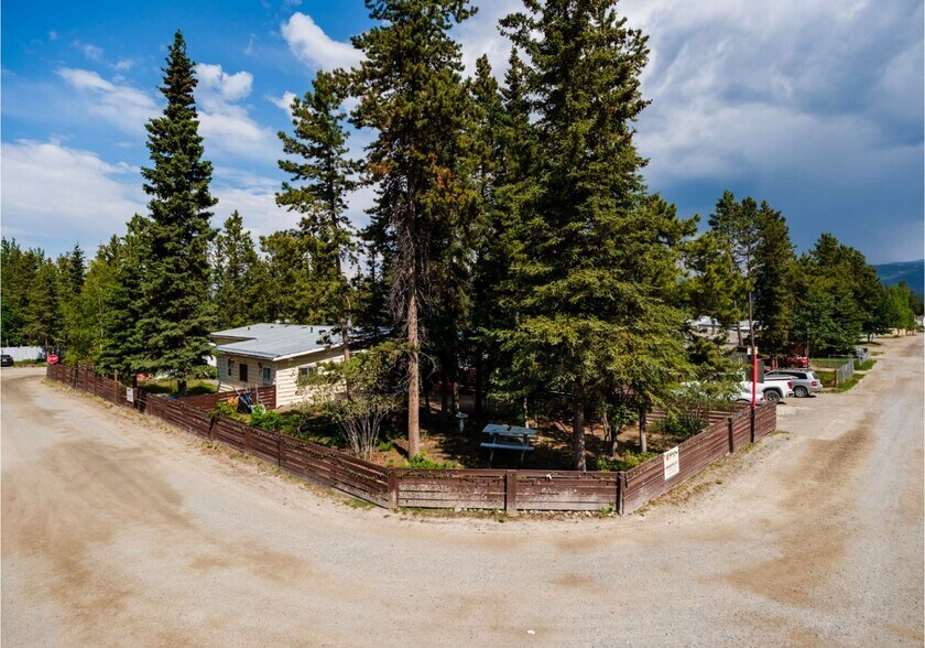More Photos Of 986 Range Rd, Whitehorse Manufactured Housing Mobile Home Park For Sale