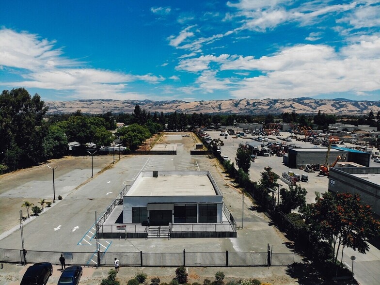 More Photos Of Unit A - 2828 Monterey Hwy, San Jose Land For Lease